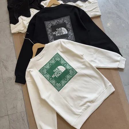 ノースフェイス パーカー