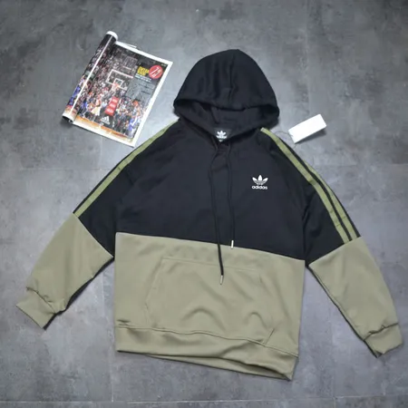 アディダス パーカー