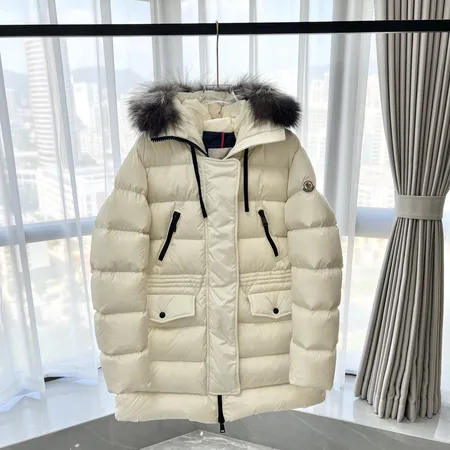 モンクレール ダウンジャケット