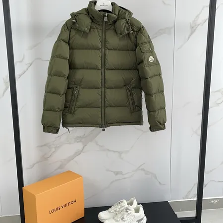 モンクレール ダウンジャケット