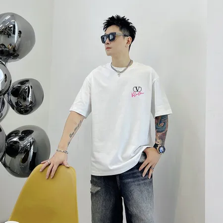 ヴァレンティノ Tシャツ