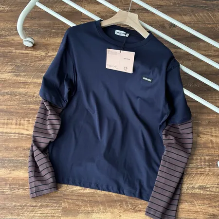 ミュウミュウ Tシャツ