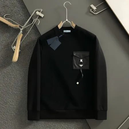 プラダ パーカー