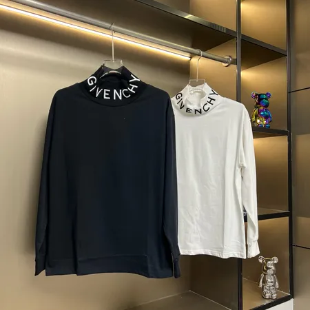 ジバンシィ Tシャツ