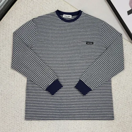 ミュウミュウ Tシャツ