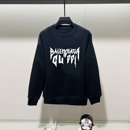 バレンシアガ パーカー