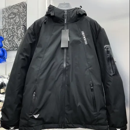 ヴァレンティノ ダウンジャケット