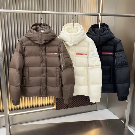 プラダ ダウンジャケット
