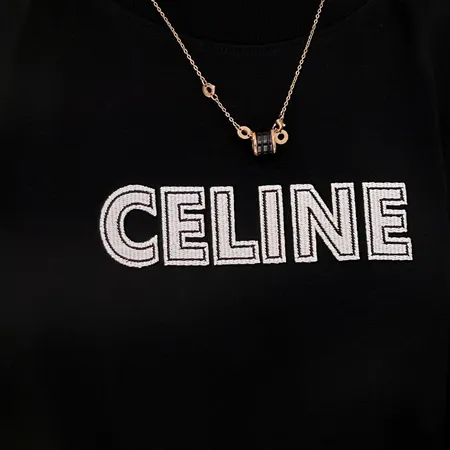 セリーヌ Tシャツ