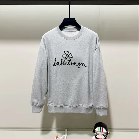 バレンシアガ パーカー