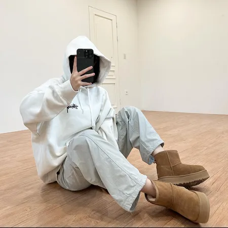 ステューシー パーカー