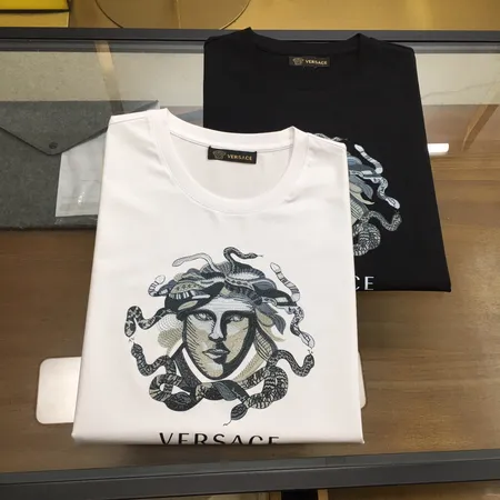 ヴェルサーチ Tシャツ