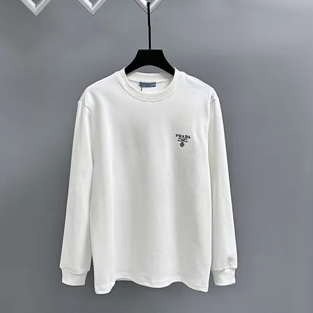 プラダ Tシャツ