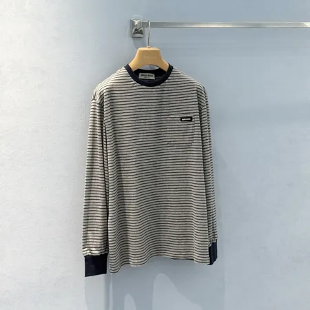 ミュウミュウ Tシャツ