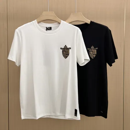 フェンディ Tシャツ