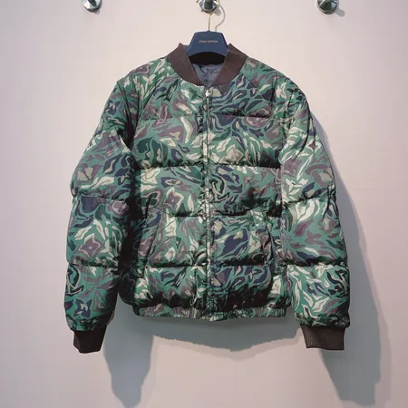 ルイヴィトン ダウンジャケット