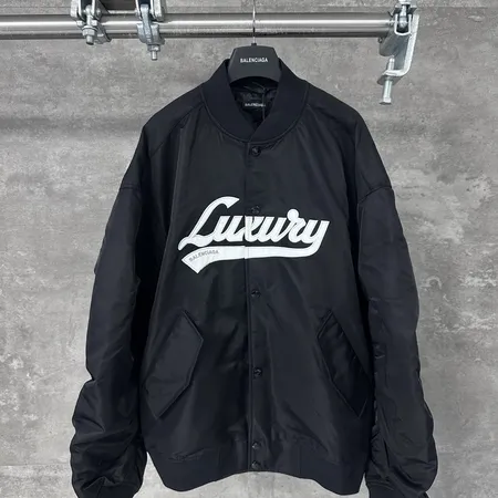 バレンシアガ ジャケット