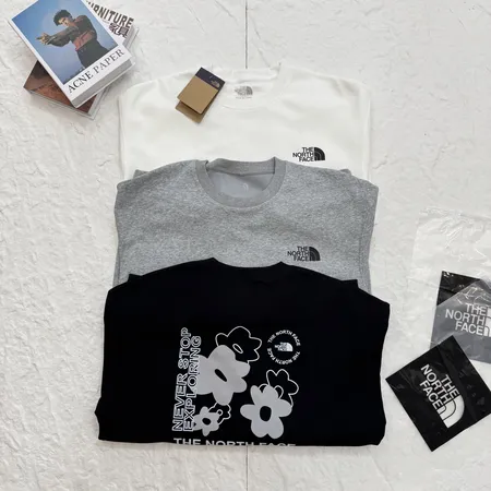 ノースフェイス パーカー