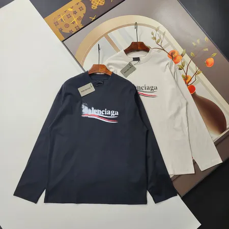 バレンシアガ Tシャツ