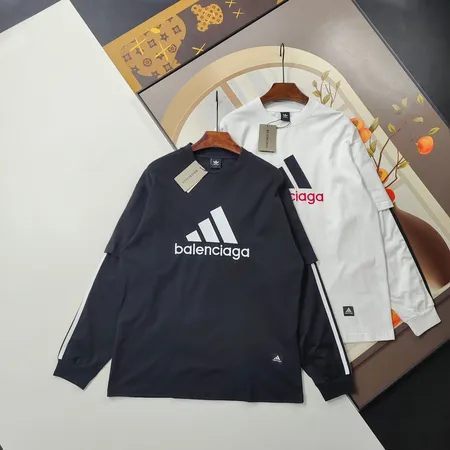 バレンシアガ Tシャツ