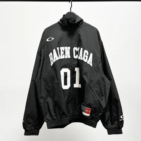 バレンシアガ ジャケット