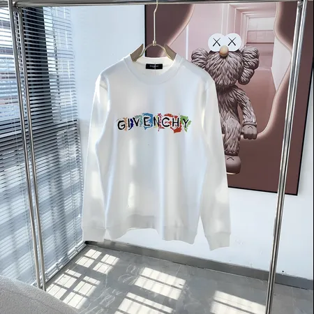 ジバンシィ パーカー