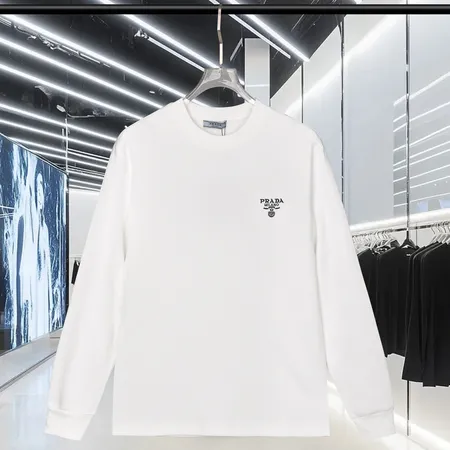 プラダ Tシャツ