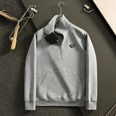 プラダ パーカー