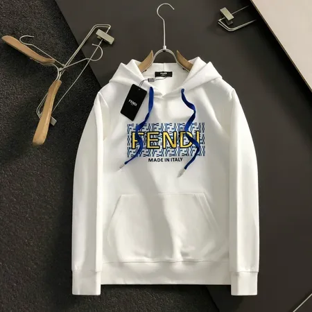 フェンディ パーカー