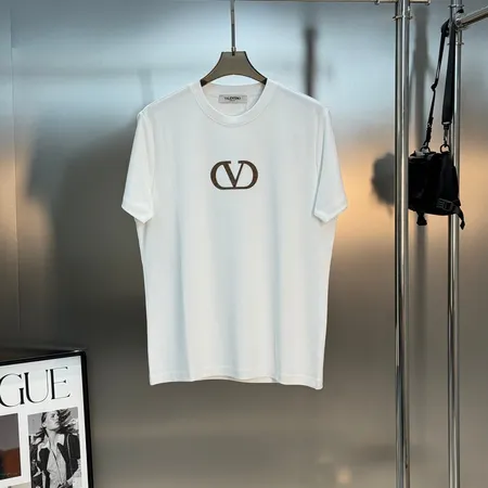 ヴァレンティノ Tシャツ