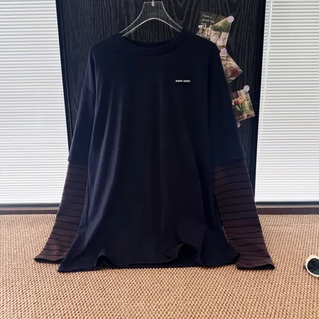 ミュウミュウ Tシャツ