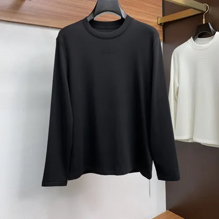 イブサンローラン Tシャツ