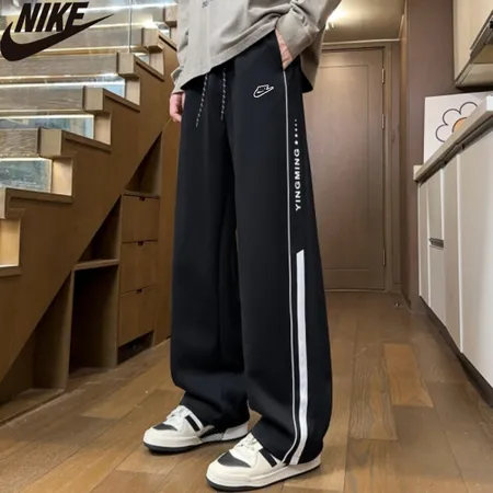 ナイキ パーカー