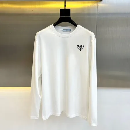 プラダ Tシャツ