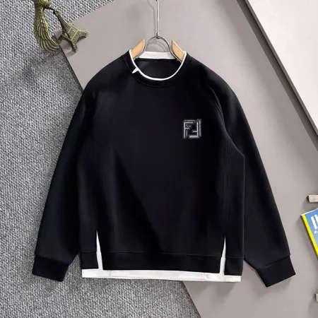 フェンディ Tシャツ