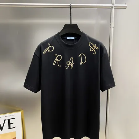 プラダ Tシャツ
