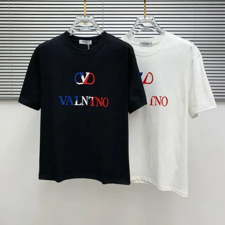 ヴァレンティノ Tシャツ