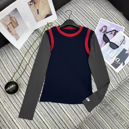 ミュウミュウ Tシャツ