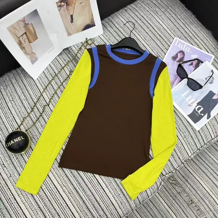 ミュウミュウ Tシャツ