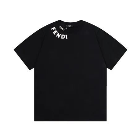 フェンディ Tシャツ