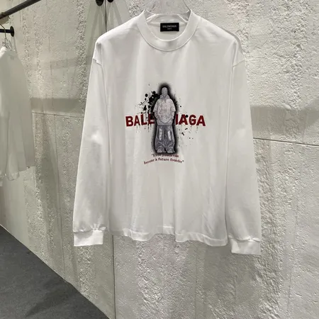 バレンシアガ Tシャツ