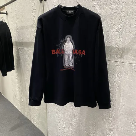 バレンシアガ Tシャツ