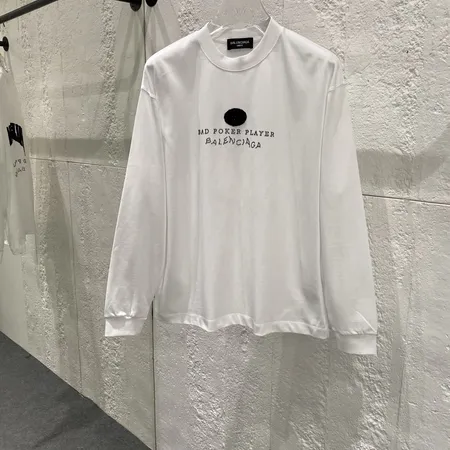 バレンシアガ Tシャツ