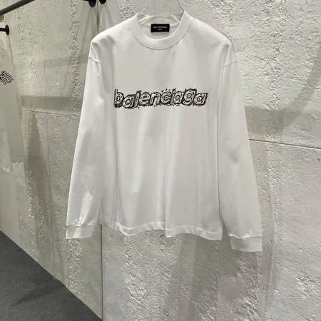 バレンシアガ Tシャツ