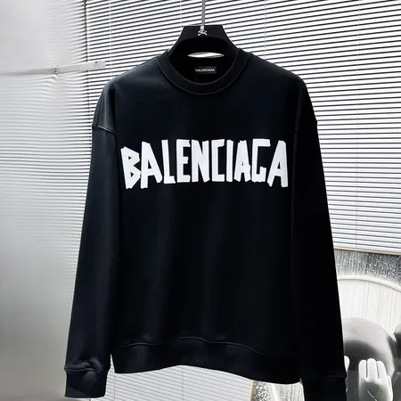 バレンシアガ パーカー