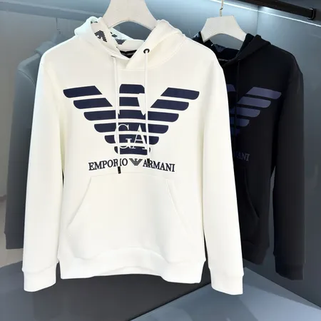 アルマーニ パーカー