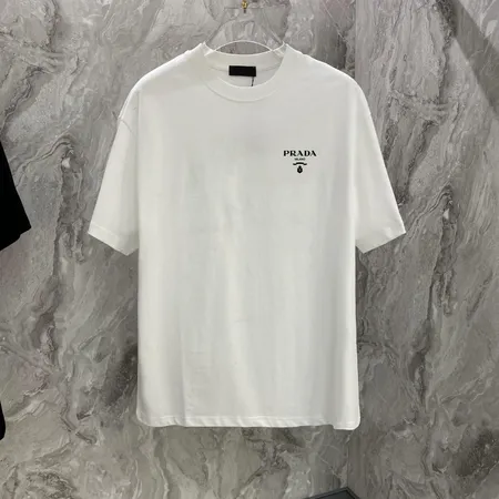 プラダ Tシャツ