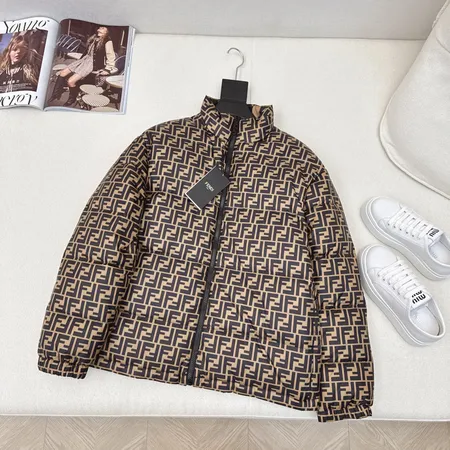 コーチ ダウンジャケット