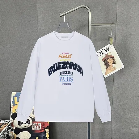 バレンシアガ パーカー