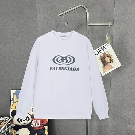 バレンシアガ パーカー